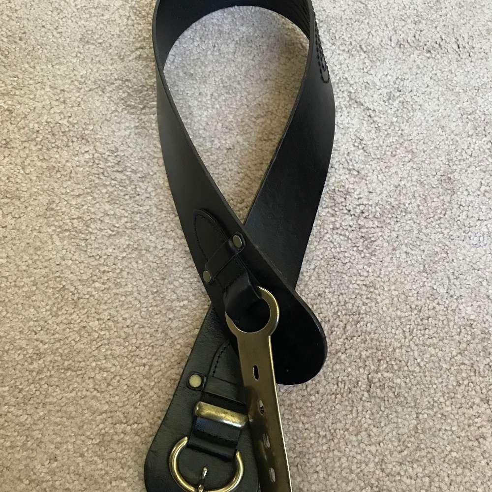 Rough Roses Leather Belt